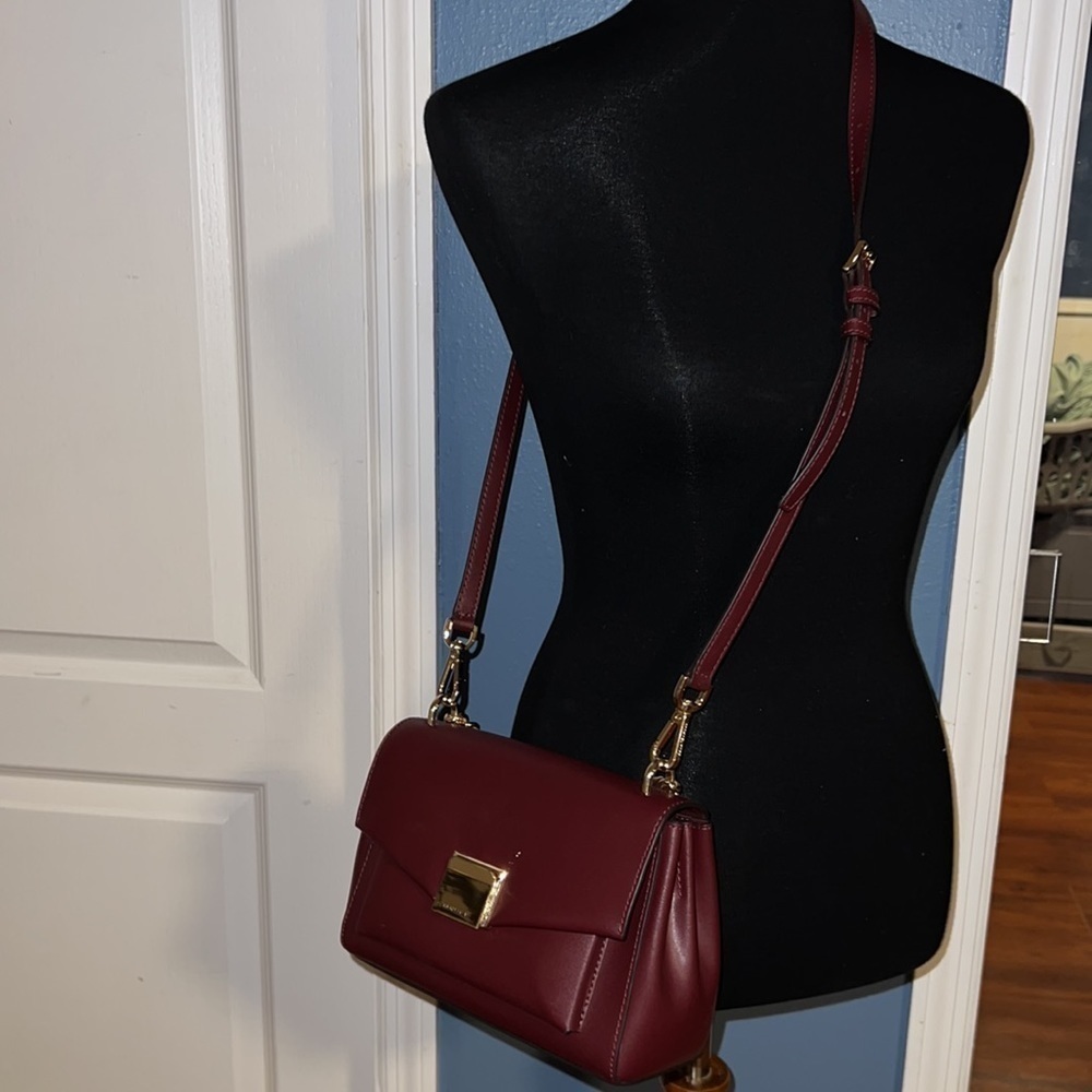 Burgundy Michael Kors CrossBody bag, purse gold hardware - Picture 11 of 14